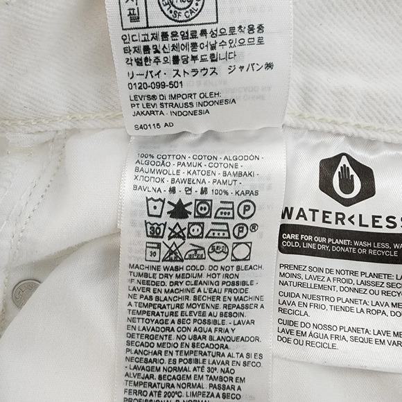 Levi's Wedgie Distressed Jeans - Picture 5 of 9